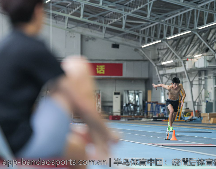 半岛体育中国：疫情后体育行业的复苏之路